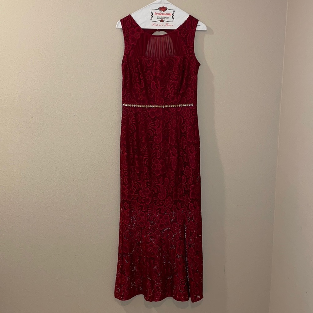 Enfocus Studio Floral Lace Sleeveless Maxi dress